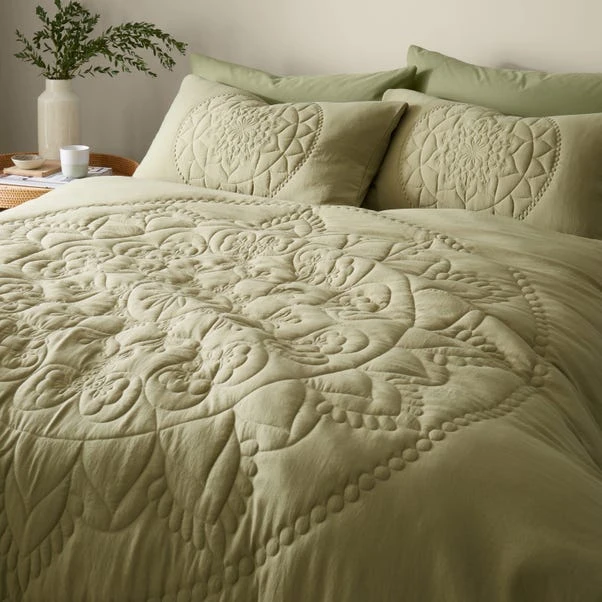 Quilted Mandala Duvet Cover And Pillowcase Set 11 Quilted Mandala Duvet Cover And Pillowcase Set - Image 9