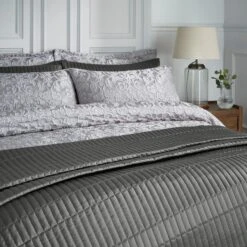 Presley Damask Jacquard Duvet Cover And Pillowcase Set -Habitat Store 30929878 alt03