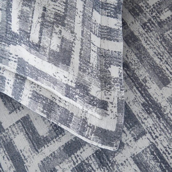 Indus Geo Jacquard Oxford Pillowcase 6 Indus Geo Jacquard Oxford Pillowcase - Image 4