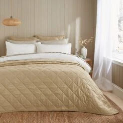 Larken Seersucker Duvet Cover And Pillowcase Set -Habitat Store 30929944 alt08