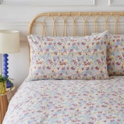 Hannah Retro Ditsy 100% Cotton Duvet Cover And Pillowcase Set -Habitat Store 30930154 alt01