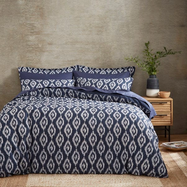 Ikat Seersucker Duvet Cover And Pillowcase Set 3 Ikat Seersucker Duvet Cover And Pillowcase Set