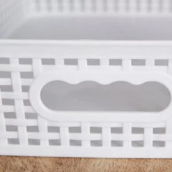 Checked Plastic Basket -Habitat Store 30933441 alt01