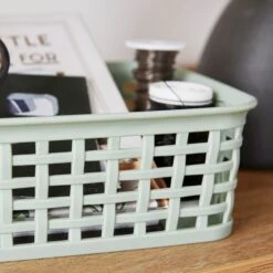 Checked Plastic Basket -Habitat Store 30933451 alt01
