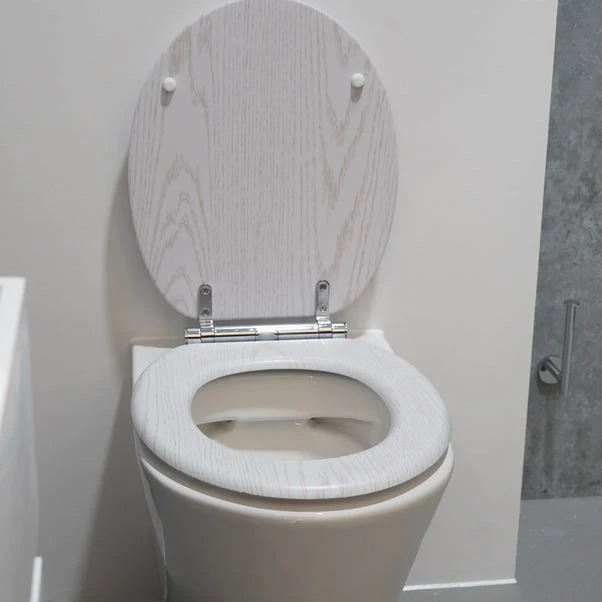 White Oak Effect Toilet Seat 3 White Oak Effect Toilet Seat