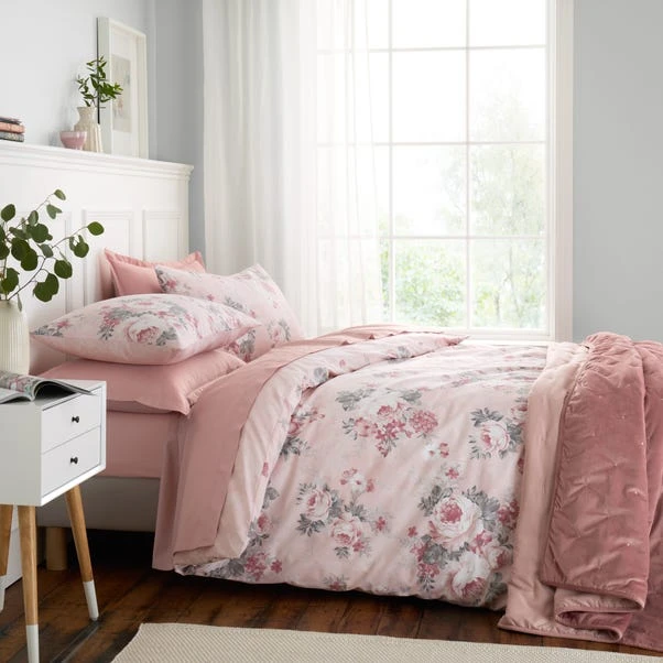 Darla Floral Duvet Cover And Pillowcase Set 12 Darla Floral Duvet Cover And Pillowcase Set - Image 10