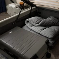 Oversized Ottoman Hotel Bed Frame, Velvet -Habitat Store 30948503 alt03