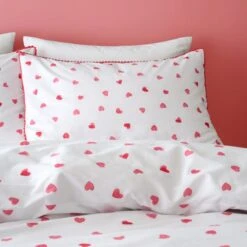 Red Hearts 100% Cotton Duvet Cover And Pillowcase Set 11 Red Hearts 100% Cotton Duvet Cover And Pillowcase Set -Habitat Store 30957245 alt01