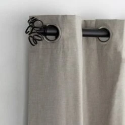 Cortex Extendable Metal Eyelet Curtain Pole​ -Habitat Store 30961308