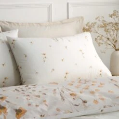 Watercolour Floral Duvet Cover And Pillowcase Set -Habitat Store 30962667 alt03